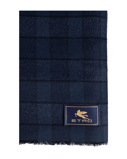 Luxury scarf for neutral undertone Portrait Zone