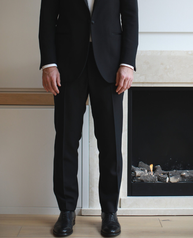 New Arrive Black Lapel Bespoke Formal Dinner Suit with One Button for Men